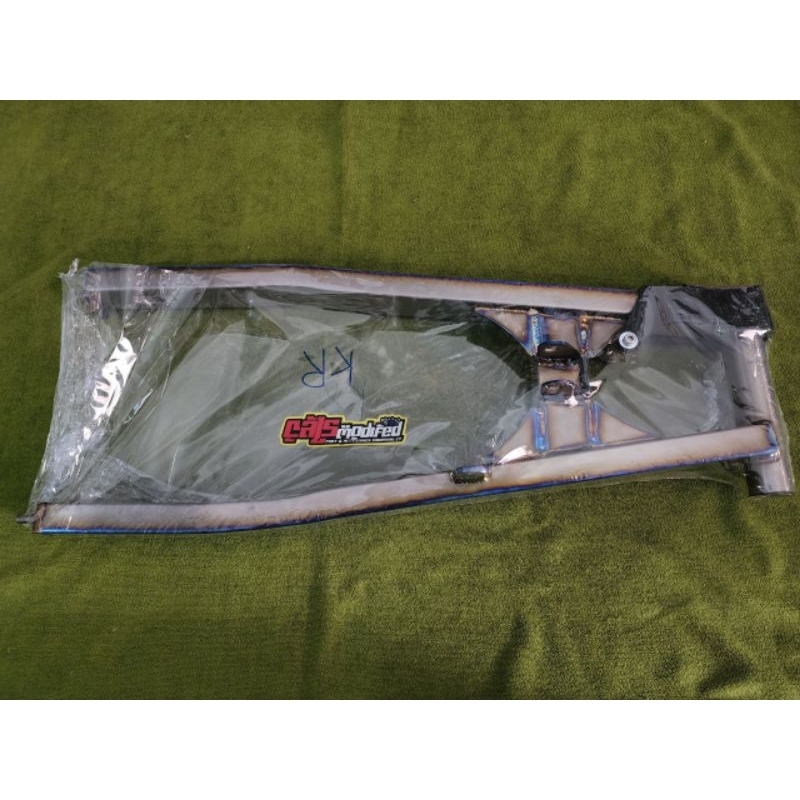 SWING ARM TITANIUM MOUNTING ATAS NINJA R / NINJA RR TITANIUM ITSALAYA