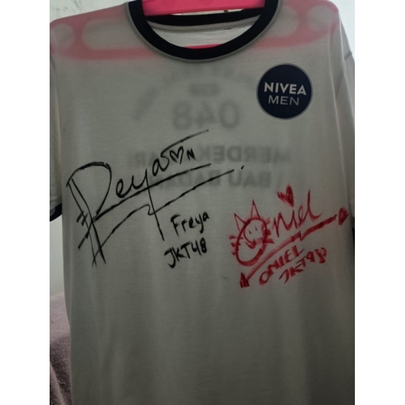 KAOS NIVEAMEN TTD FREYA & ONIEL JKT48