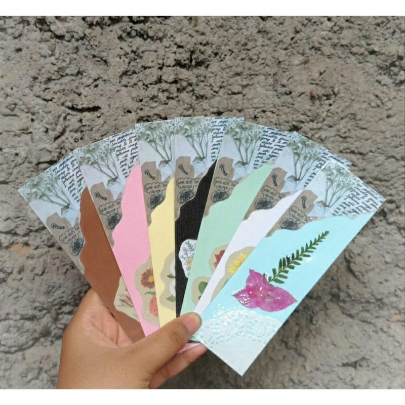 bookmark vintage aesthetic/pembatas buku vintage/aesthetic