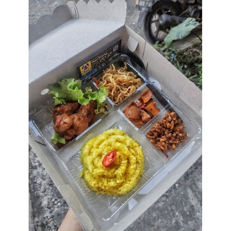 

tumpeng 10 porsi ongkir 20