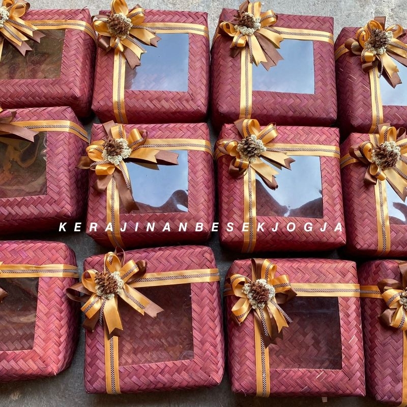 SEPASANG BESEK WARNA MIKA PITA PREMIUM  / besek makanan besek seserahan besek jogja besek warna bese