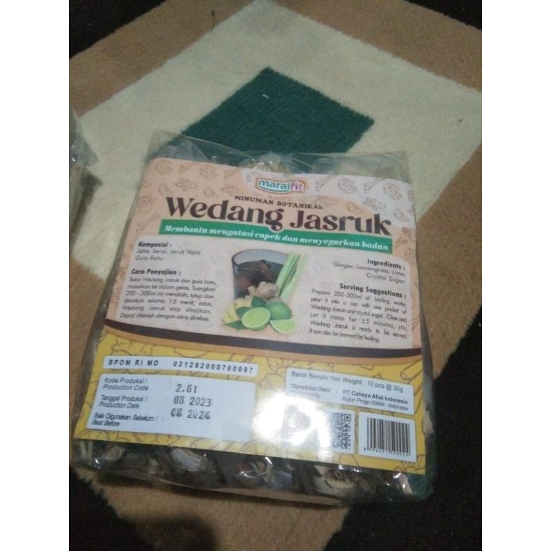 

Minuman Kesehatan Wedang Jasruk (Jahe, Serai, Jeruk nipis)