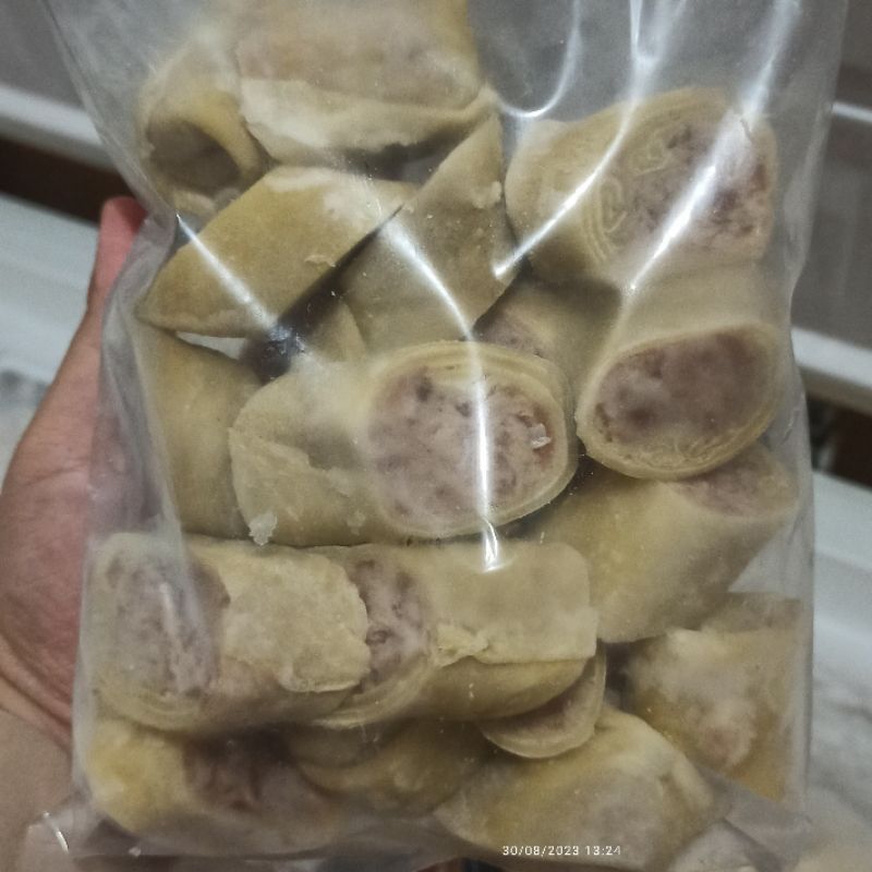 

egg chicken roll isi 18 potong