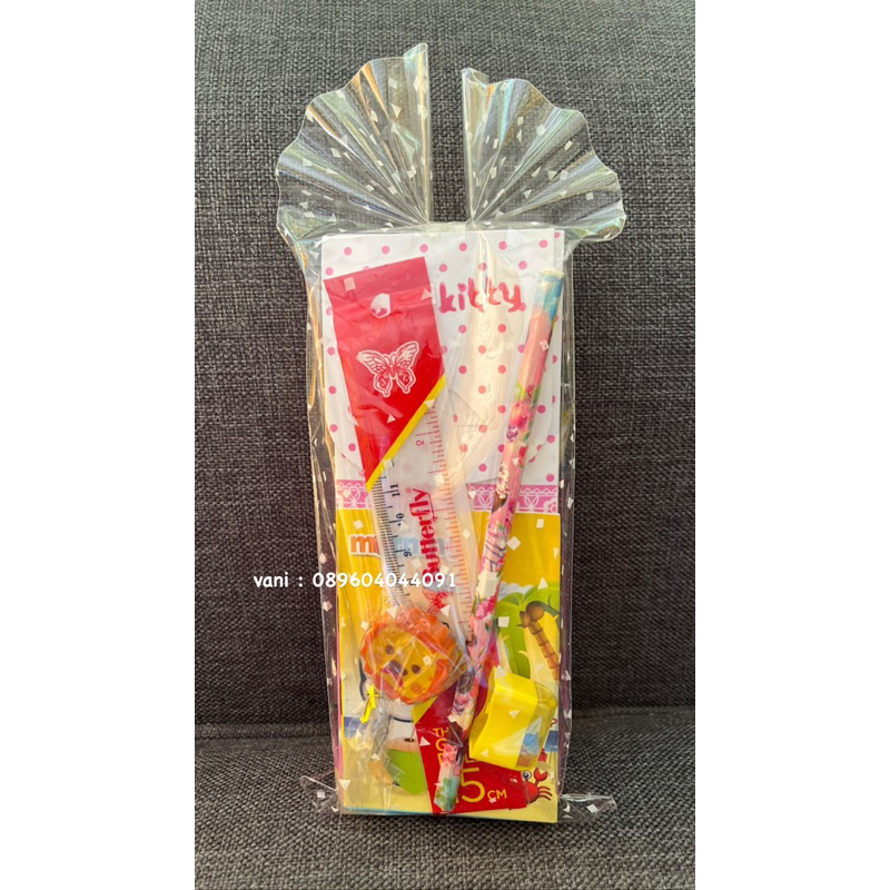 

Paket Alat Tulis Sekolah Paket Souvenir Alat Tulis Anak