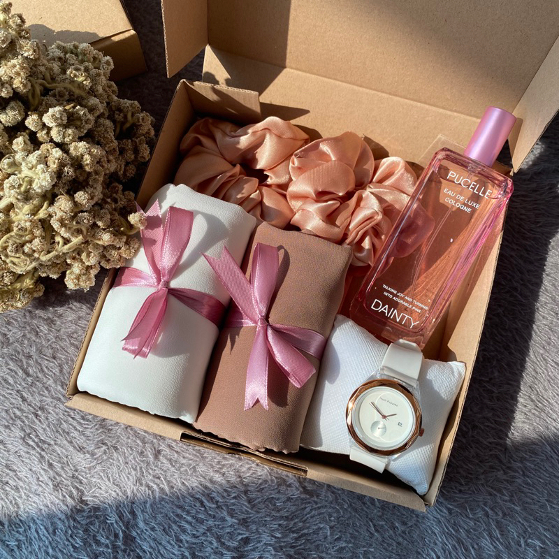 Mini giftbox Hijab Pashmina Jam Tangan Parfume Hadiah kado Ulangtahun Cewe