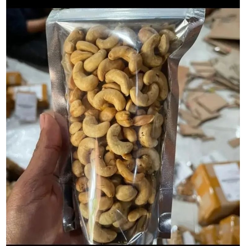 

Kacang mete/kacang mede