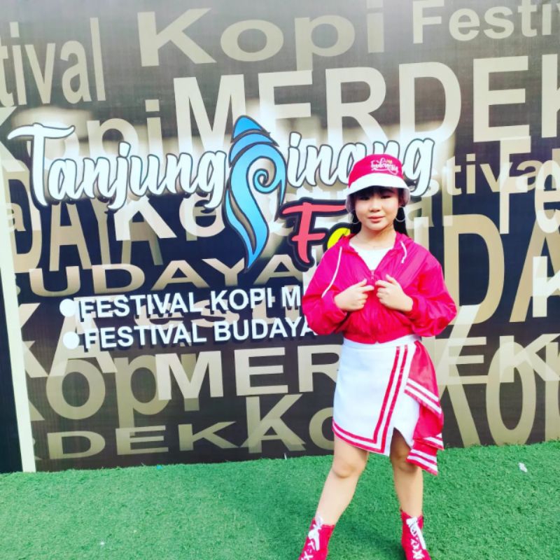 kostum merah putih atau kostum dance anak