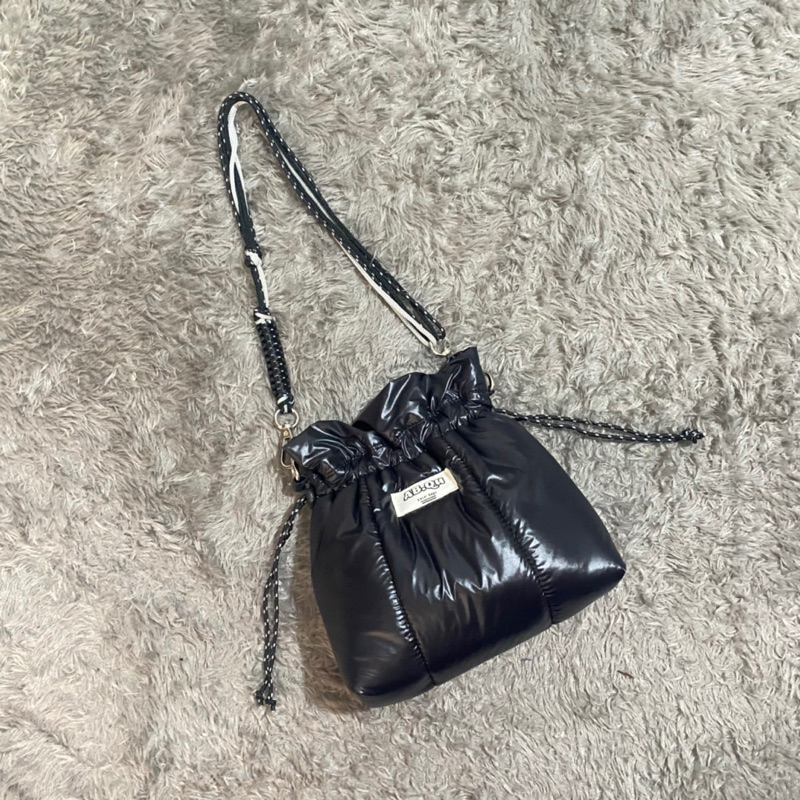 KARA SLINGBAG MINI / TAS SELEMPANG MINI / SLINGBAG PUFFY MINI / TAS SERUT