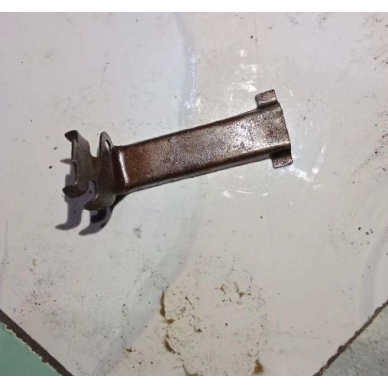 plat penahan kabel spul original megapro primus