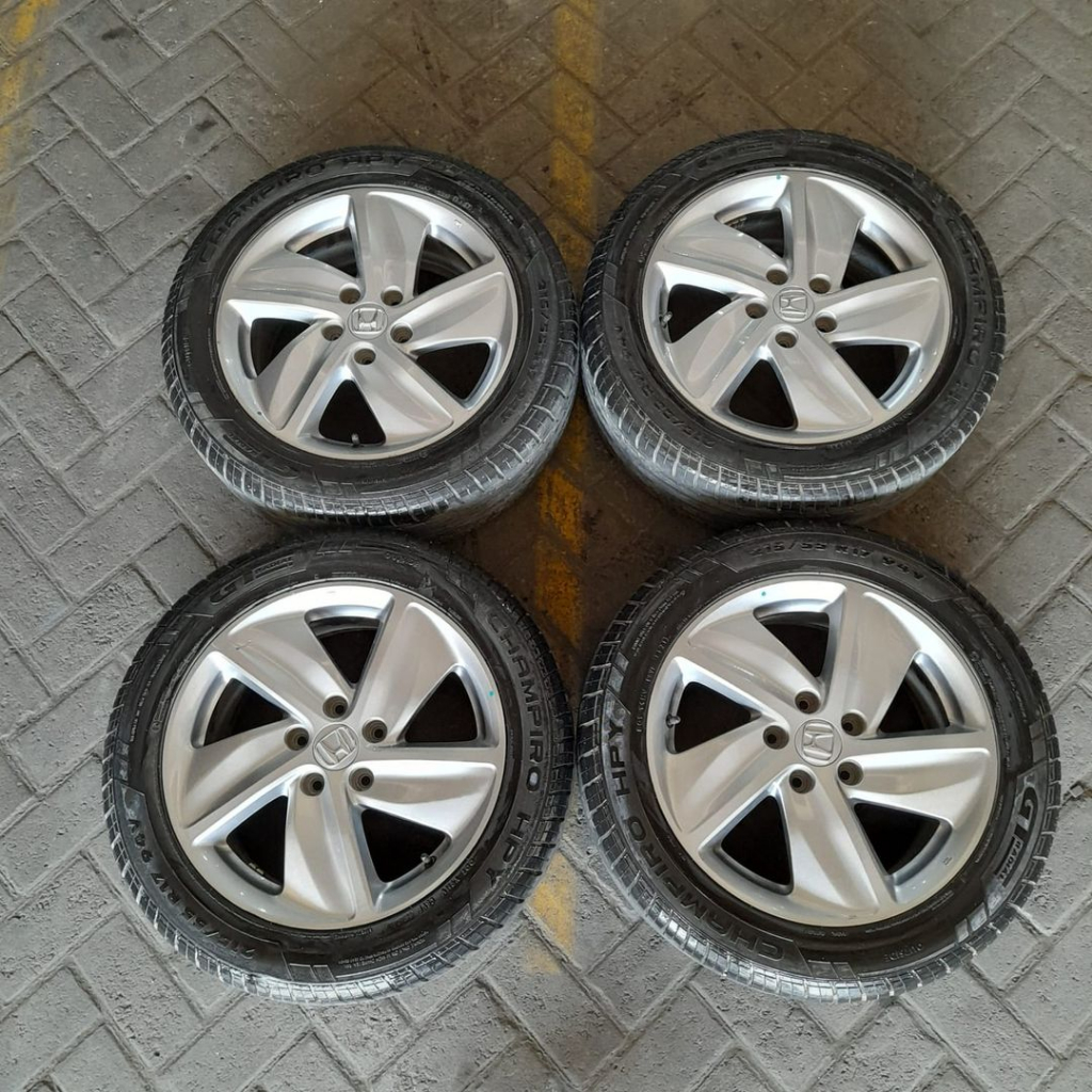 Velg Copotan Bekas Mobil Honda HRV Ring 17 Ban 215 55 GT Velg Original Mobil HRV