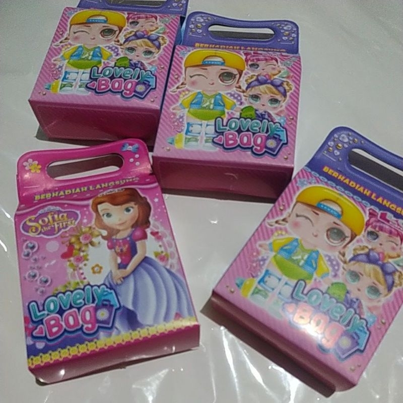 

Mainan Anak Gift Bag di dalamnya sudah ada hadiahnya