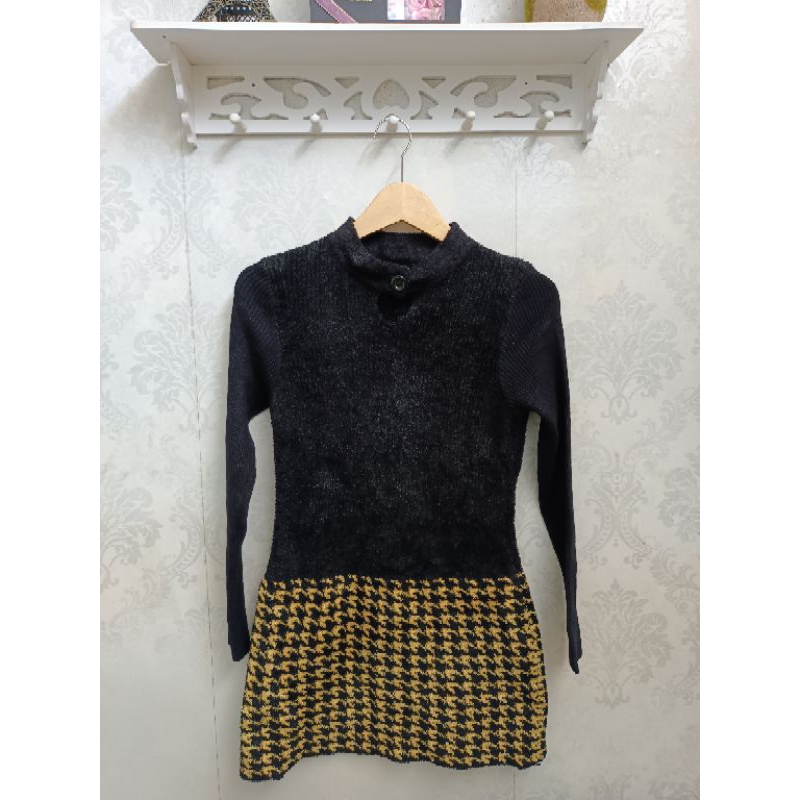 Rajut Velvet Elegant