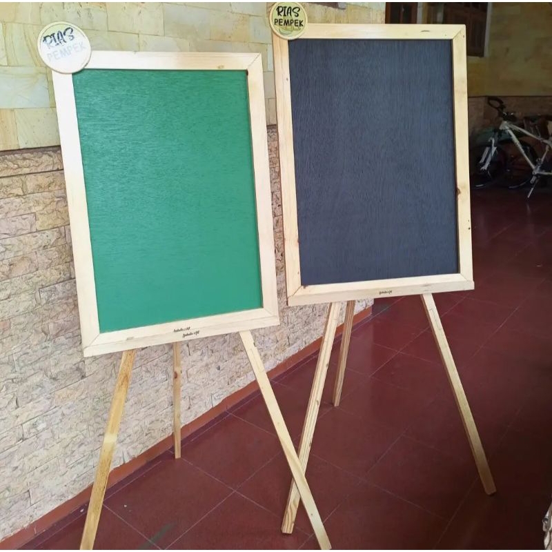 

Chalkboard tripad