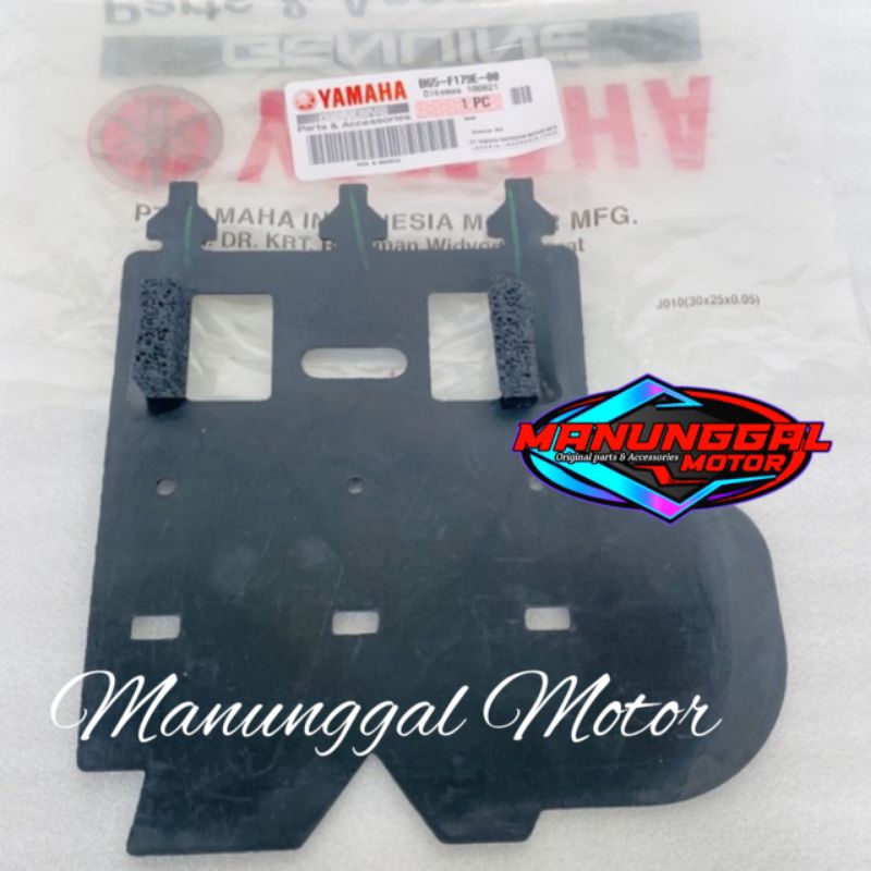Flap Penahan lumpur spakbor kolong Aerox 155 Old B65-F1621-00 Original Yamaha
