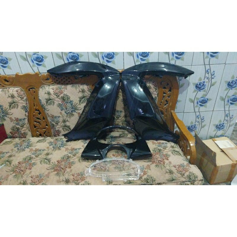 cover body depan kiri PCX 150 CBU 2013 bolham Hitam