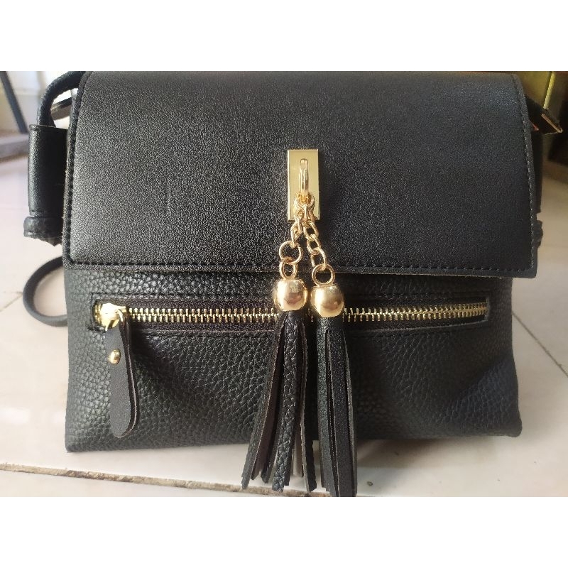 Tas Preloved Sling Bag GNB