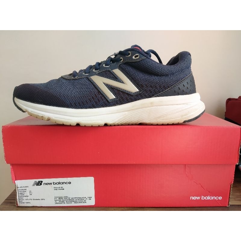 Sepatu Running New Balance NB 411 V2 Navy Blue Size 44