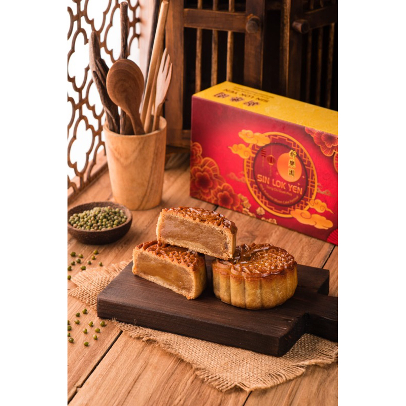 

Mooncake kue bulan SIN LOK YEN rasa tauyung isi 2