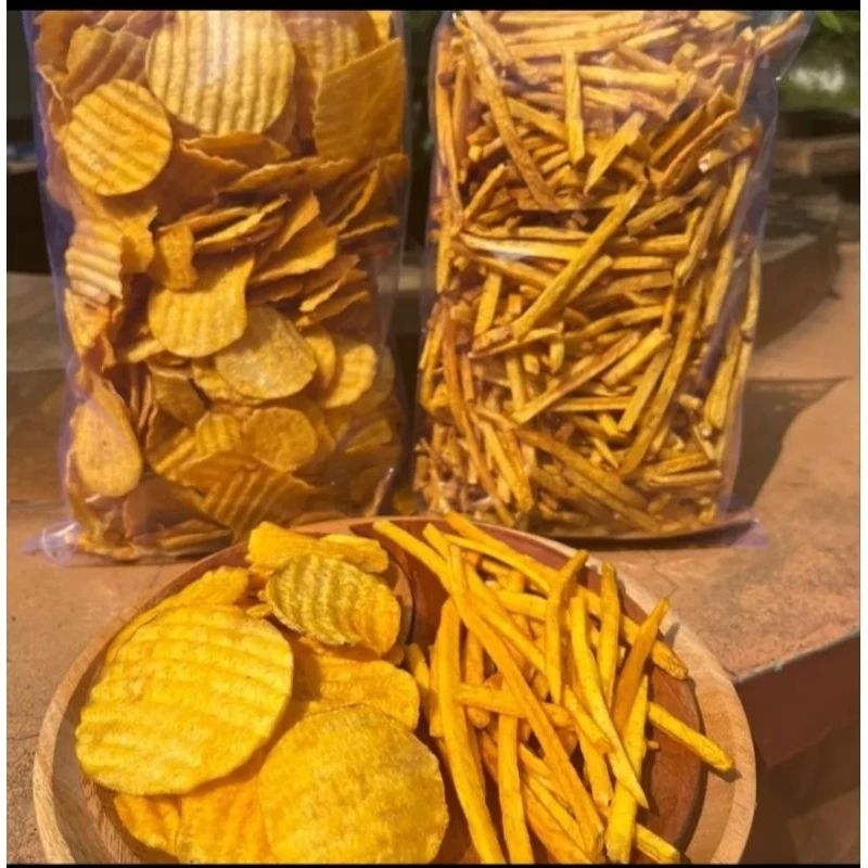 

SS - 1 Kg Keripik Talas Tales ( Stik / Chip ) / Kripik Talas Panjang / Keripik Talas Lebar Gelombang / Snack Kiloan Murah Grosir