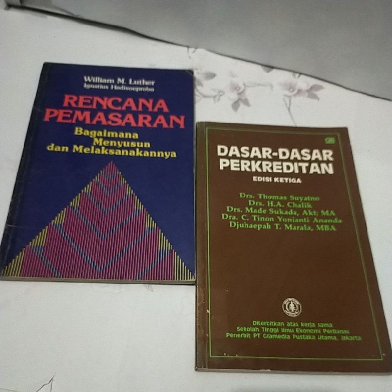 

ORI CABUTAN DASAR DASAR PERKREDITAN dan RENCANA PEMASARAN