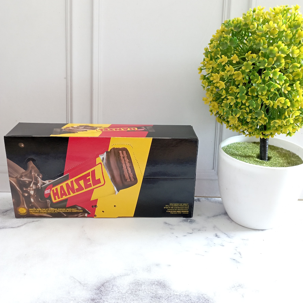 NABATI HANZEL BOX ISI 12 PCS - Nabati Hanzel Box/Hanzel Isi 12 pcs/Nabati Hanzel/Wafer Krim Salut Co