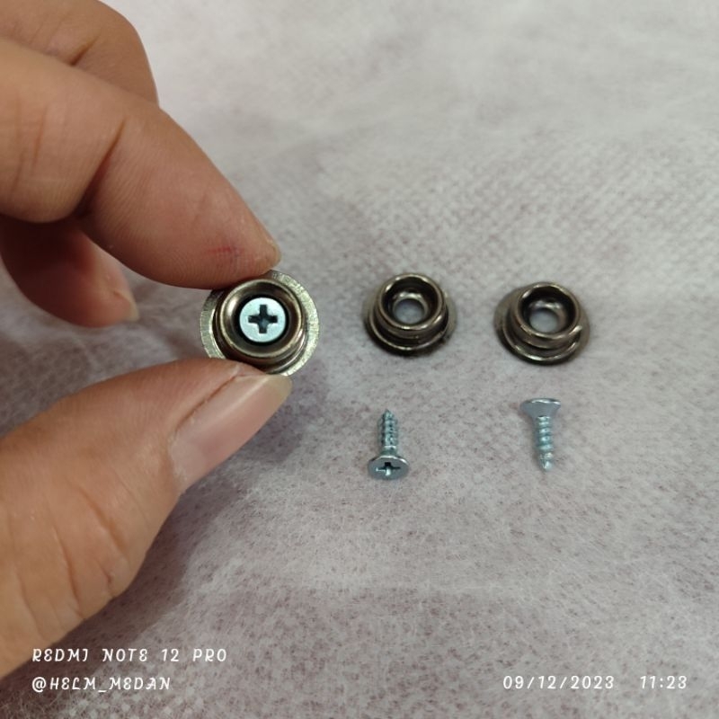 Kancing Benik Helm bogo Retro 1 set komplit