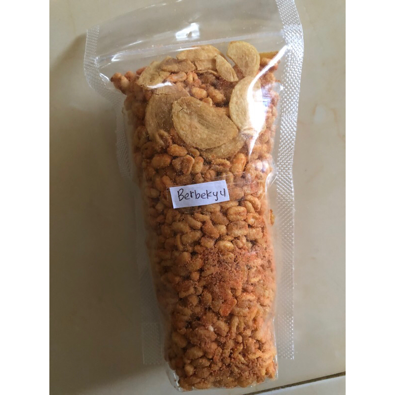 

kacang hijau goreng uk.100g rasa bbq cemilan enak gurih dan renyah cemilan kekinian