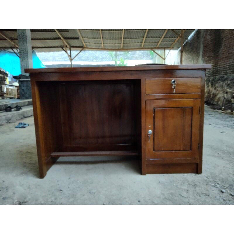 Meja kantor / Meja belajar / Meja kerja kayu jati kantoran