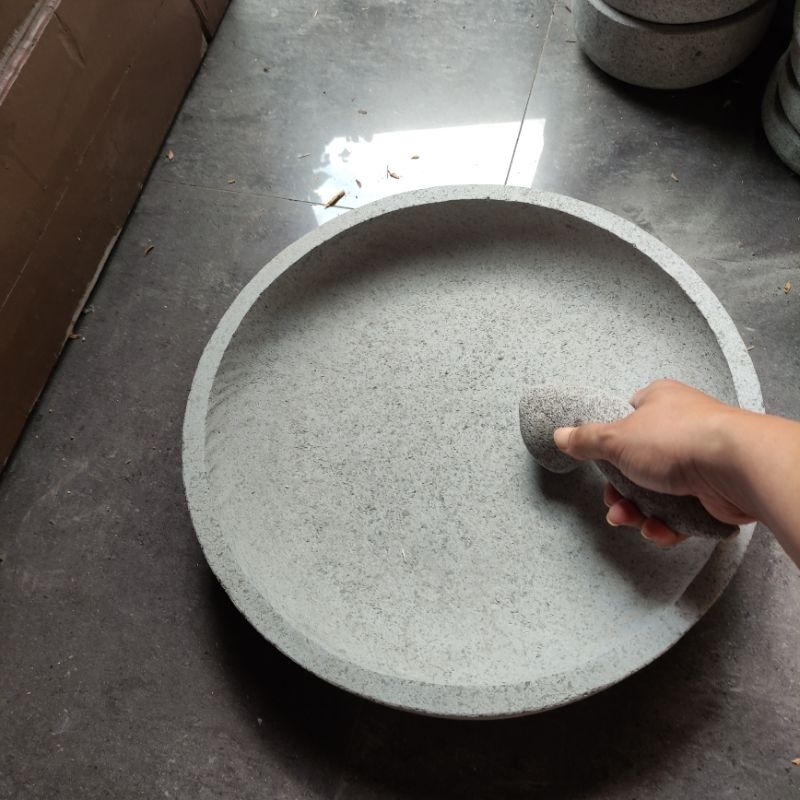 Cobek Batu Kali Pori Diameter Luar 40cm Tebal 7-8cm Mangkok Cekung + Ulekan