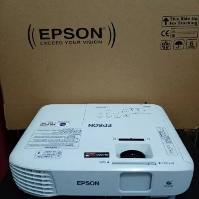 Proyektor Epson EB-X500