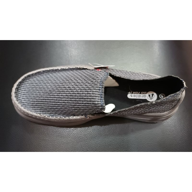 Ardiles Men Artikel Oxxyon Sepatu Slip On/Sepatu slop