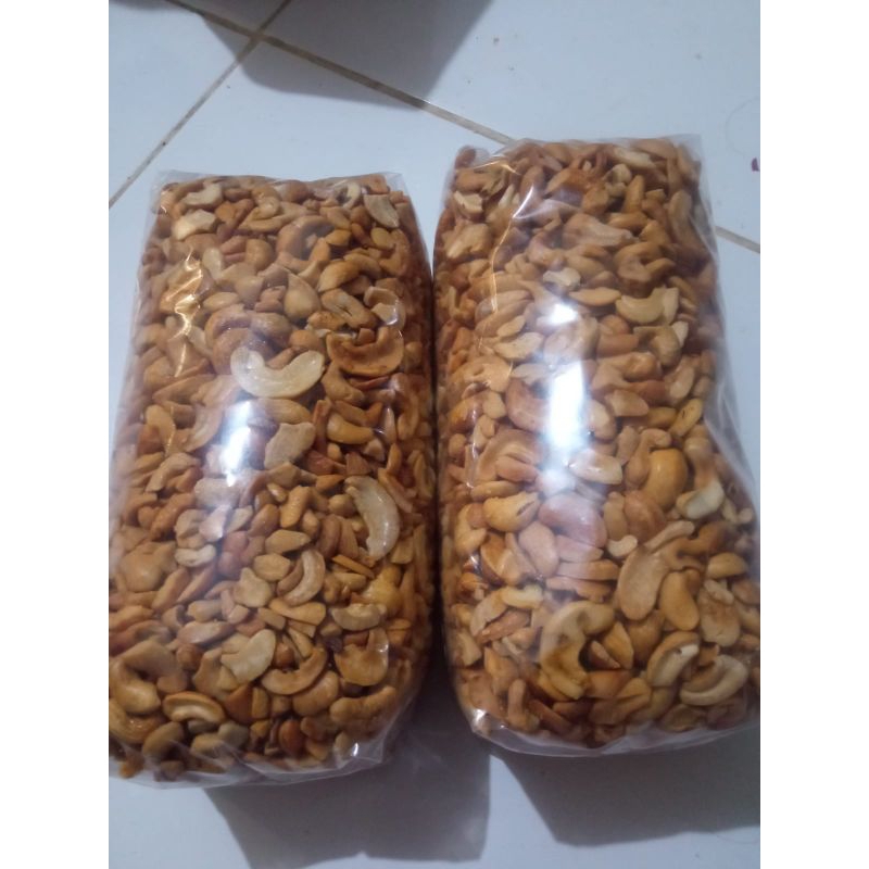 

kacang mede patahan