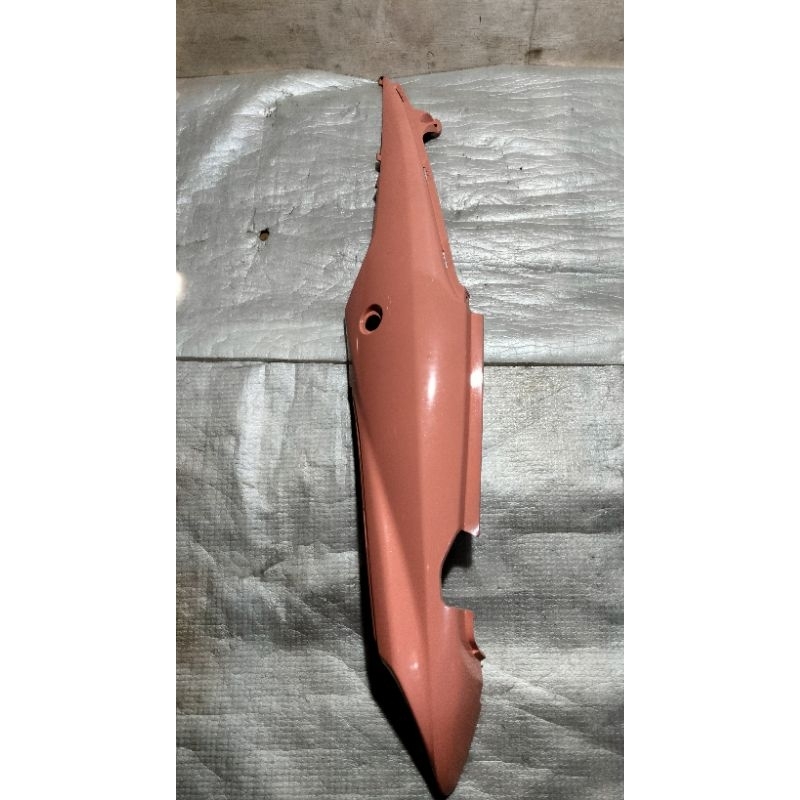 Cover body kiri Suzuki Spin 125 warna Glitzy orange Original SGP 47111B46G00NX6C