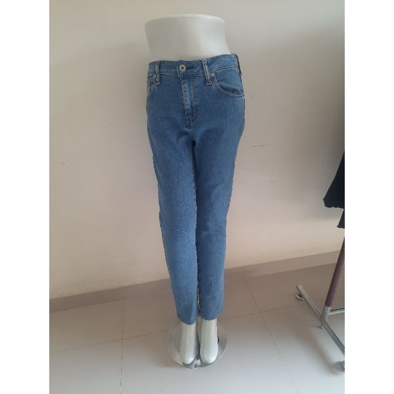 celana jeans gu