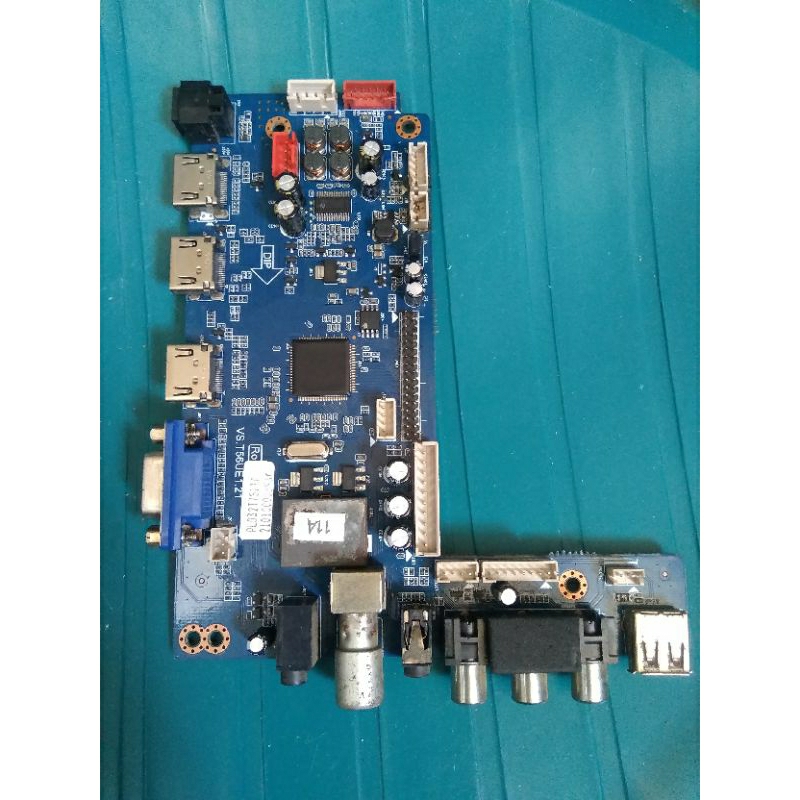 mesin tv Polytron 32