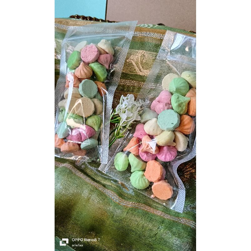 

Meringue cookies/permen/promo live