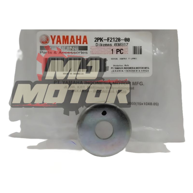 SEPASANG COVER TUTUP BOSH SWING ARM YZF R15 V2 V3 VVA ALL NEW VIXION R ORI  YAMAHA 2PK-F2128-00