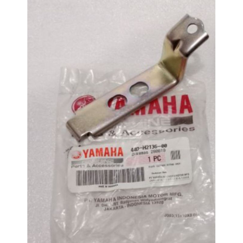 Plat Plate Penutup Rumah Aki Original Genuine Yamaha Xeon Carbu / 44D-H2136-00