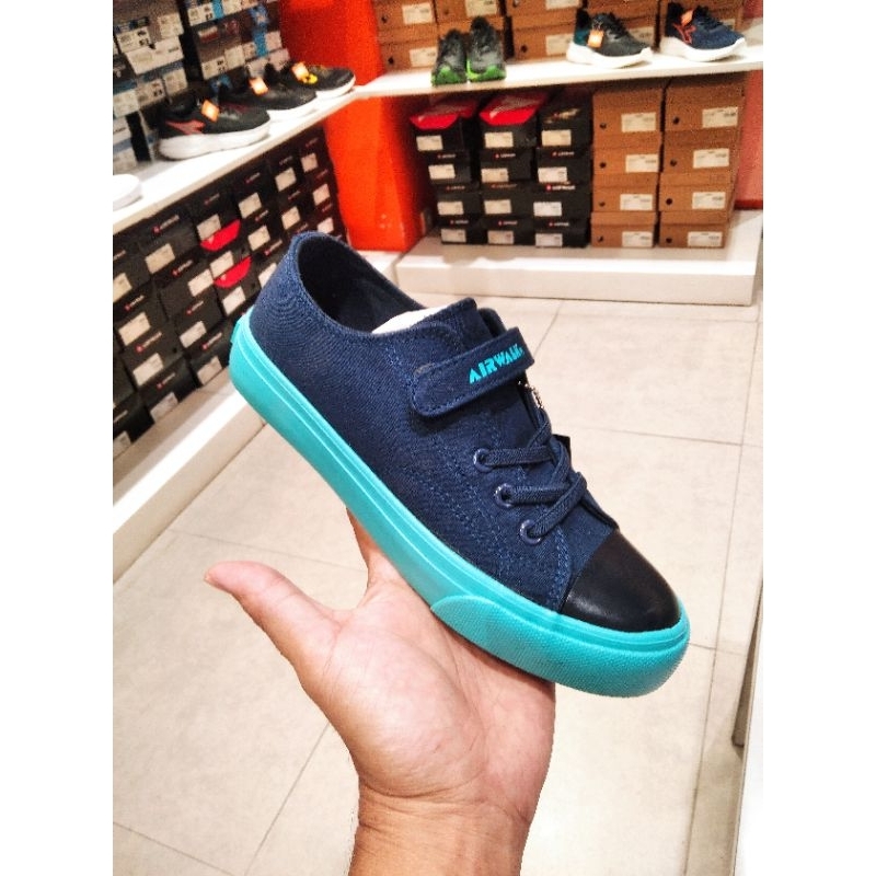 airwalk todi jr size 35