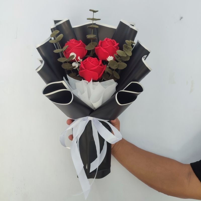 Buket bunga mawar flanel handmade | bucket bunga | flower bouquet | buket wisuda tunangan wedding | buket cowok