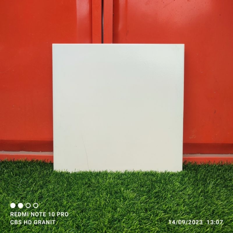 keramik lantai 40x40 putih polos/sanfrancisco