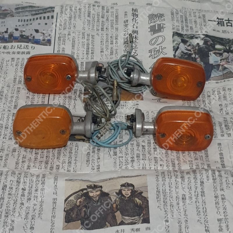 [ORIGINAL] Lampu Sein Honda S90 CS90 Castrol 1964 - 1965