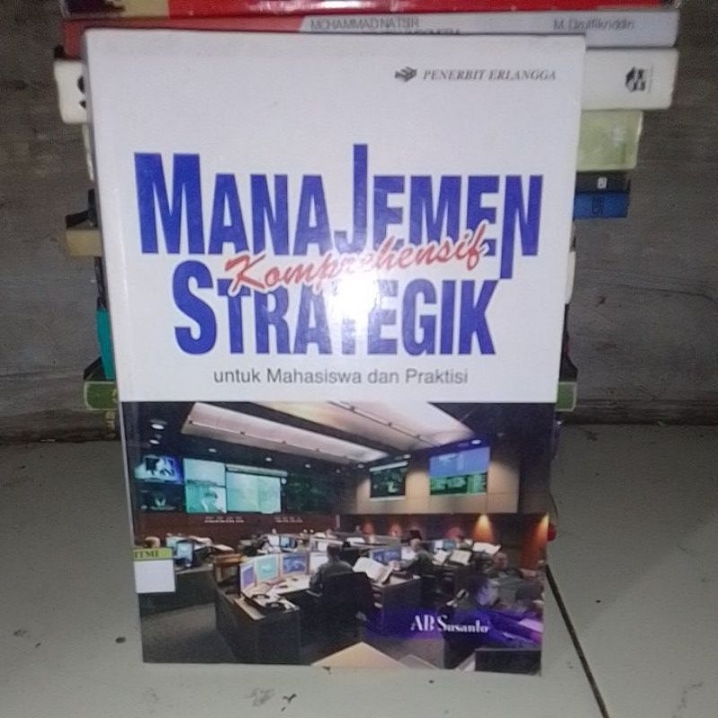 ORIGINAL/manajemen strategik AB susanto erlangga