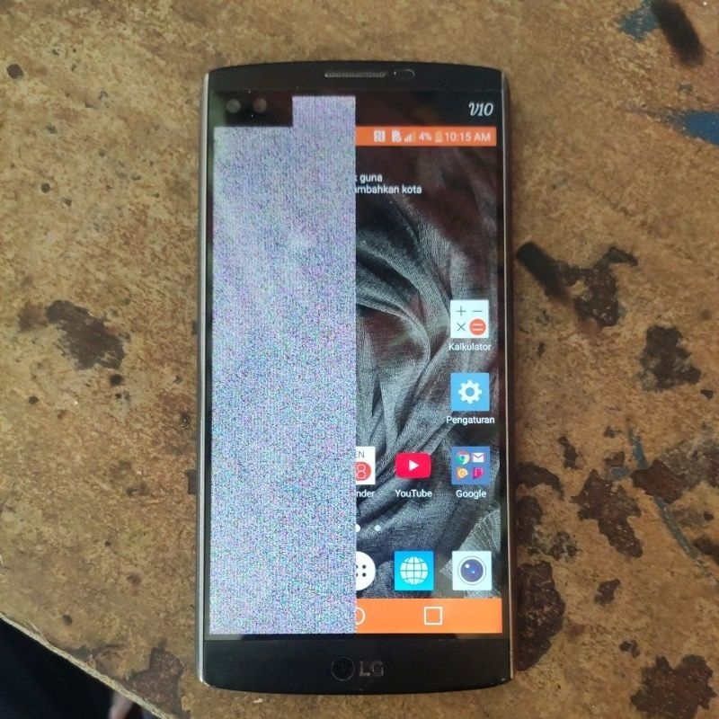HP LG V10.H901.BEKAS.MESIN NORMAL TINGAL GANTI LCD SUDAH BISA DI GUNAKAN.