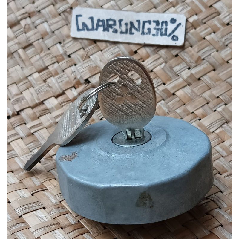 Tutup tangki Colt T120 lama jadul klasik antik kuno lawas  original Baru Nos