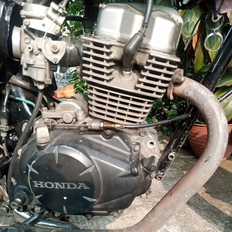 MESIN MEGAPRO MONO SHOCK KARBU