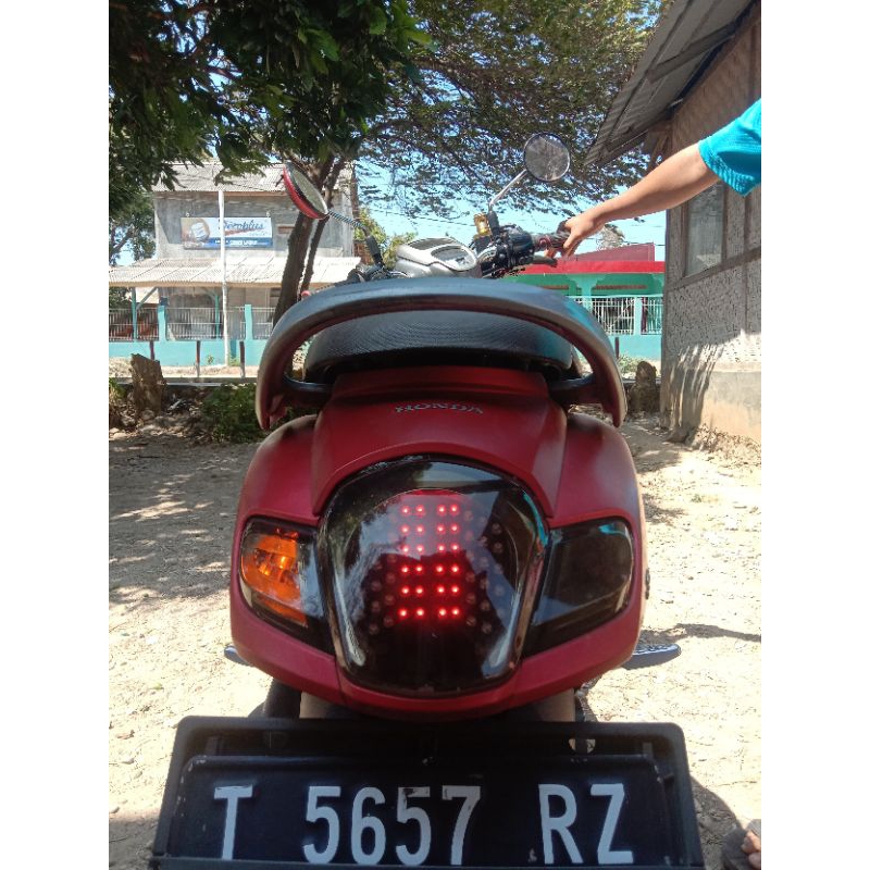 lampu stop running Scoopy 2017-2019 & Scoopy 2022-2024