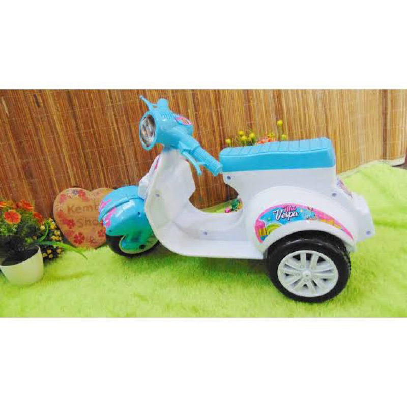 TERBARU MINI VESPA MUSIK / BISA DI DUDUKI / MAINAN VESAP ANAK LAKI-LAKI / MAINAN VESPA ANAK PEREMPUA