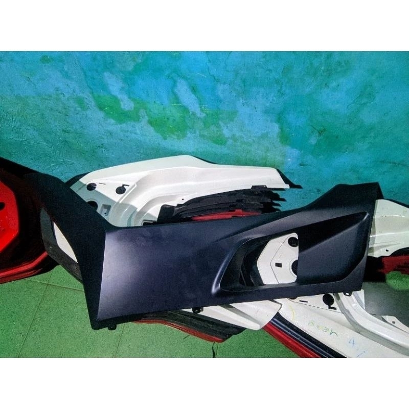 COVER UNDER SIDE PCX 160 K1Z COVER L (KIRI) FLOOR SIDE DEK SAMPING BAWAH ORIGINAL