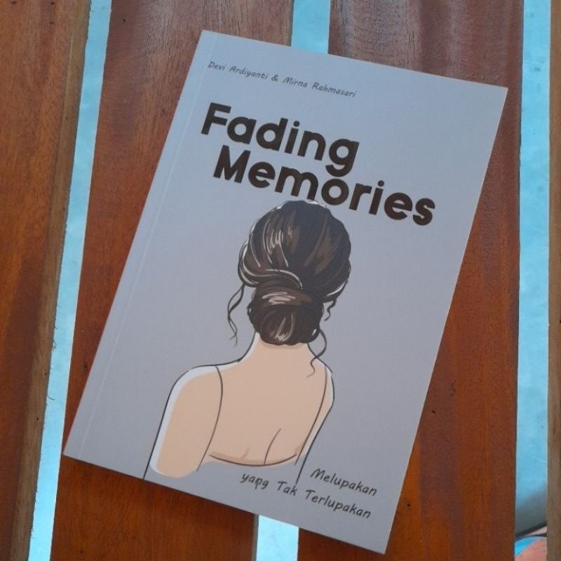 BUKU FADING .MEMORIES